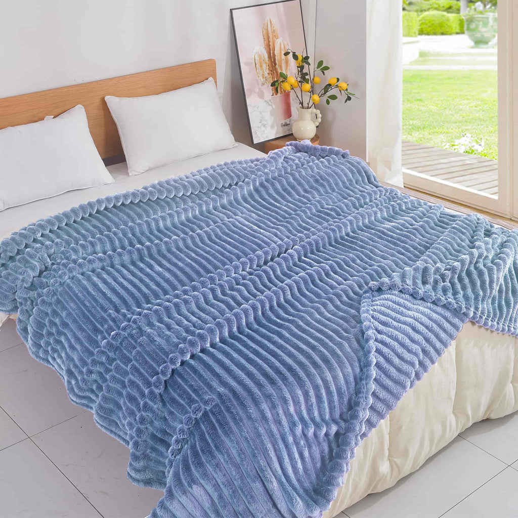 Κουβέρτα Extra Soft Ribbed Blanket με Ανάγλυφες Ρίγες – Γαλάζια