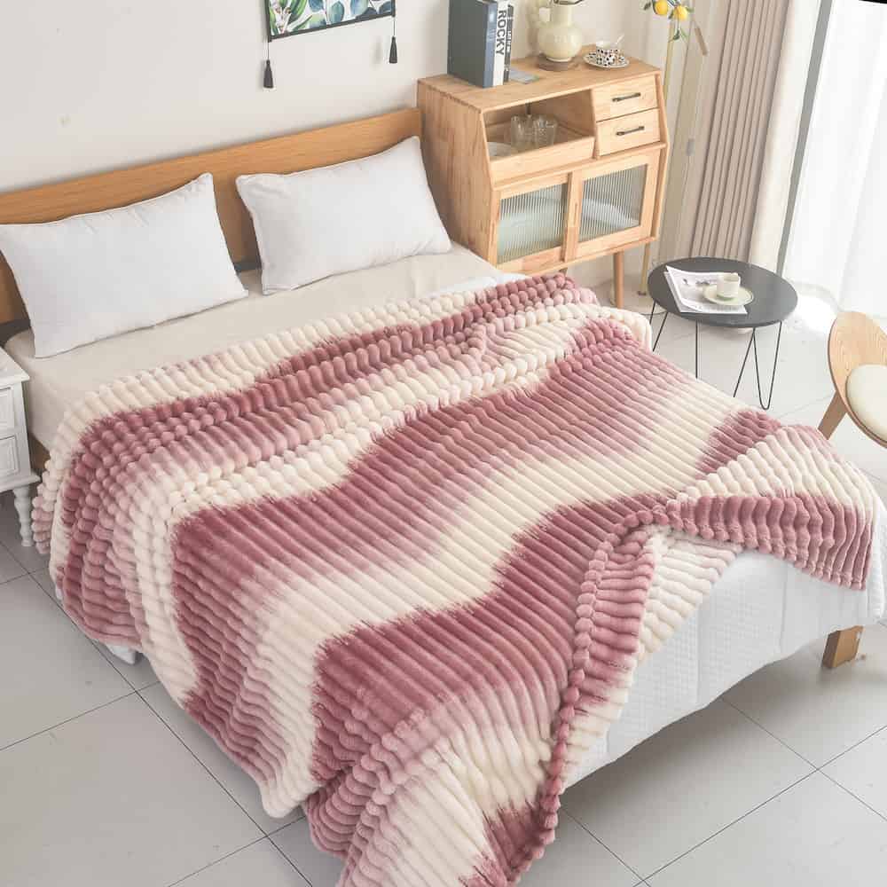 Κουβέρτα Extra Soft Ribbed Blanket με Ανάγλυφες Ρίγες - Δίχρωμη Ροζ–Εκρού