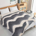 Κουβέρτα Extra Soft Ribbed Blanket με Ανάγλυφες Ρίγες - Δίχρωμη Σκούρο Γκρι–Εκρού