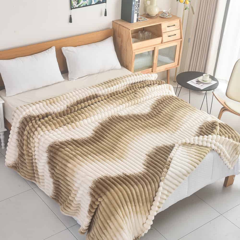 Κουβέρτα Extra Soft Ribbed Blanket με Ανάγλυφες Ρίγες - Καφέ–Μπεζ–Εκρού