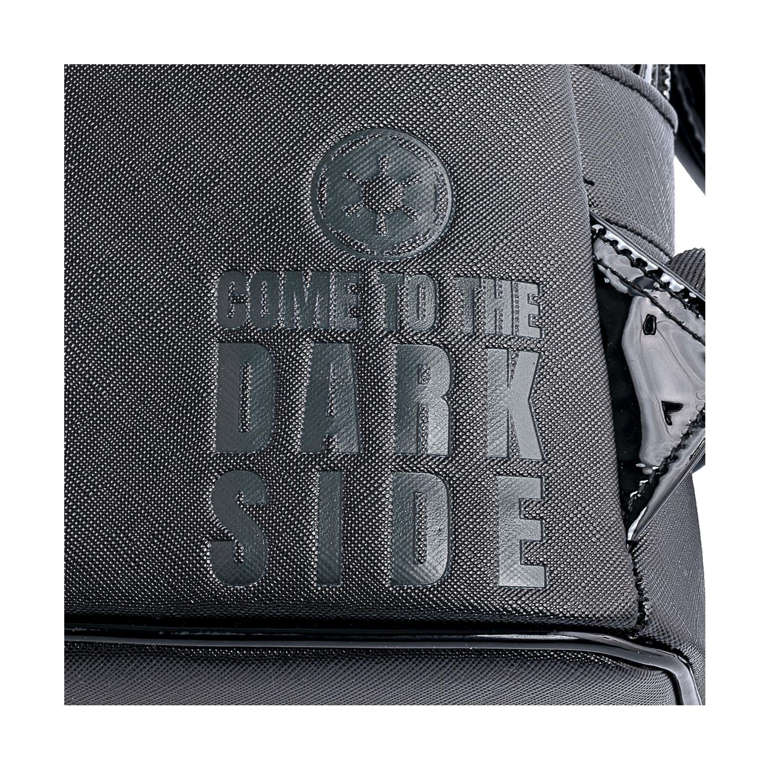 Loungefly Disney Star Wars - Darth Vader Light Up Cosplay Mini Σακίδιο (STBK0219)